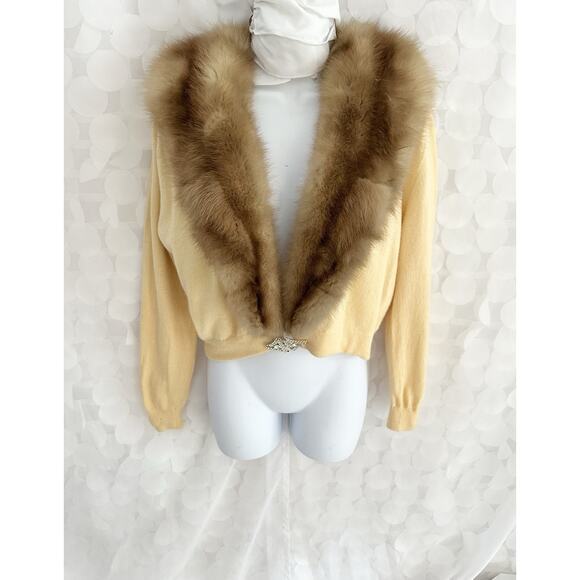 Dalton Clutches Sweaters - VTG 50s Women’s M 100% Cashmere Yellow Cardigan Sweater Mink FUR Collar Jeweled